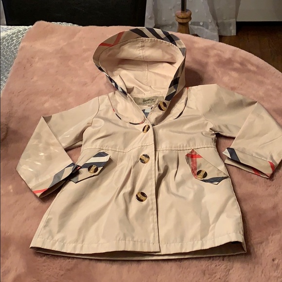 Burberry Other - Burberry London Girl’s Trench Coat Medium EUC